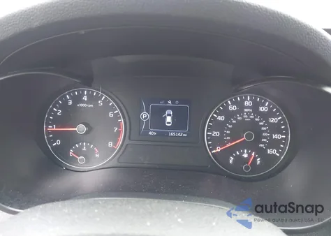 2017 Kia Optima Lx z USA, uszkodzony, nr VIN 5XXGT4L37HG152788